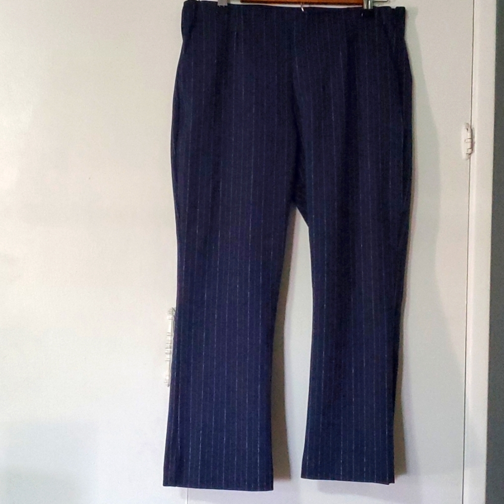 GAP Ponte crop flare pants